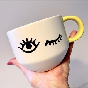 Cute Winking Eye Starbucks Ceramic Mug 2017, Off White with Yellow Handl…